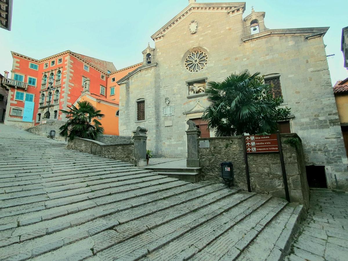 Cozy Studio Apartment Leprin In Labin Old Town Buitenkant foto