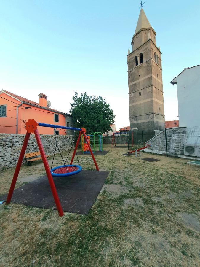 Cozy Studio Apartment Leprin In Labin Old Town Buitenkant foto