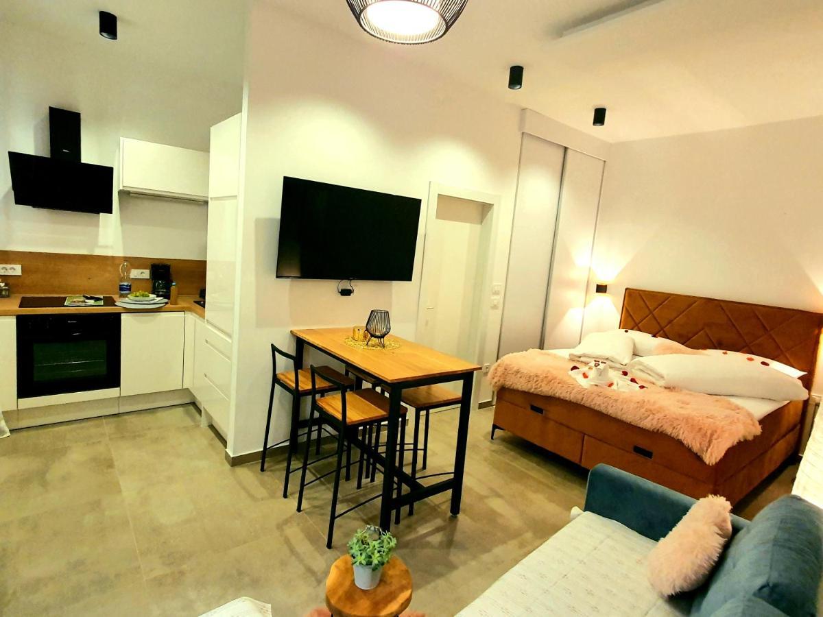 Cozy Studio Apartment Leprin In Labin Old Town Buitenkant foto
